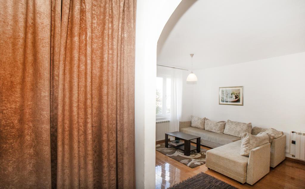 Apartment Rubin Dordegol Chambre photo